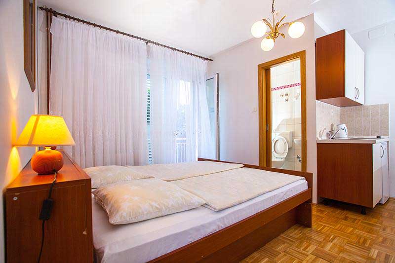 Affordable apartments Makarska - Apartment Marita S2 01
